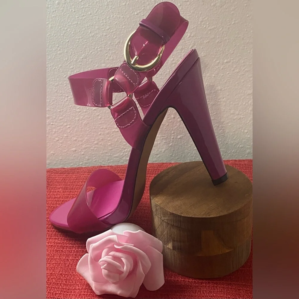 NWT..Karl Lagerfeld Fuchsia High Heel Sandals - Picture 3 of 16